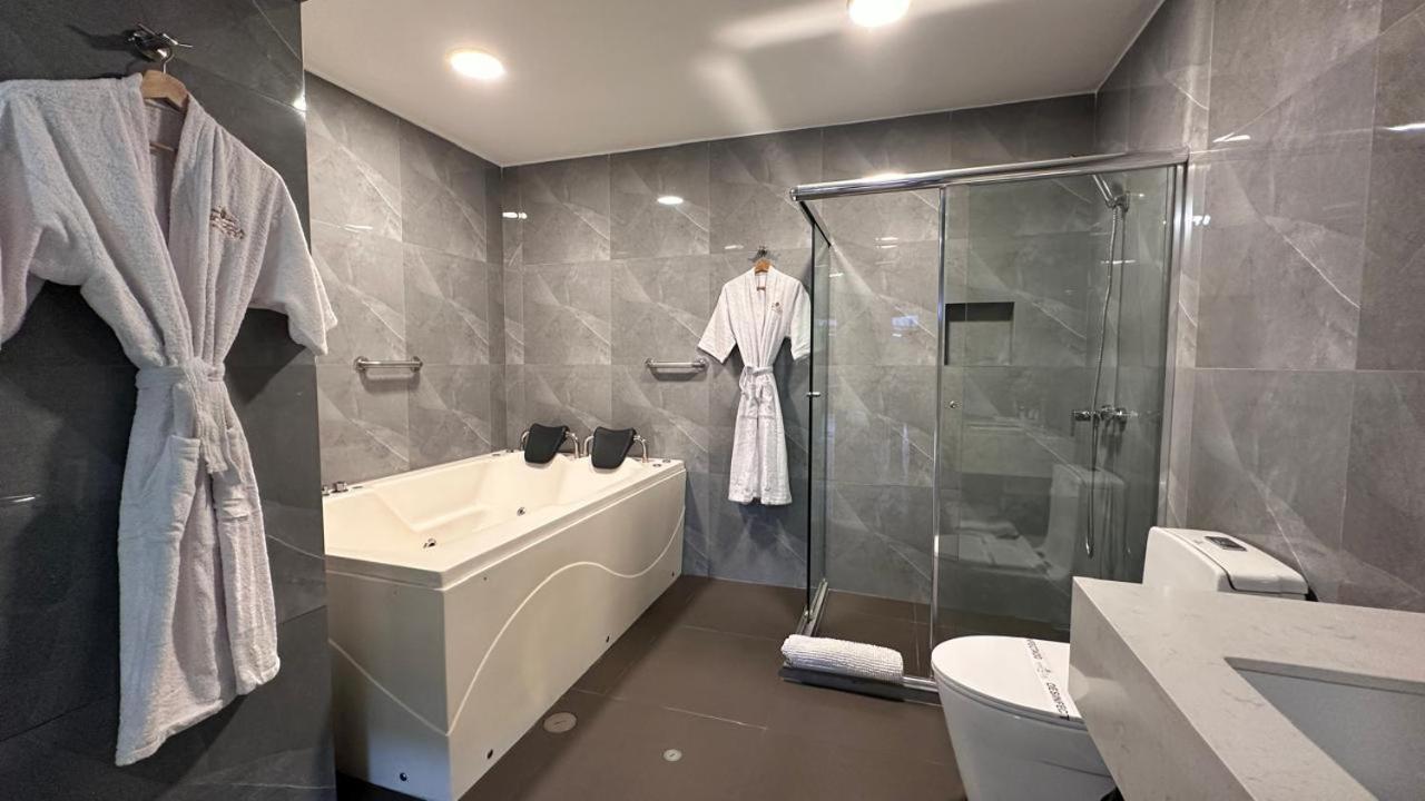 Serenzza Hotel リマ エクステリア 写真